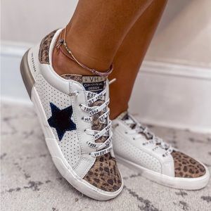 Women’s Vintage Havana Bastille Leopard Sneakers Size 8